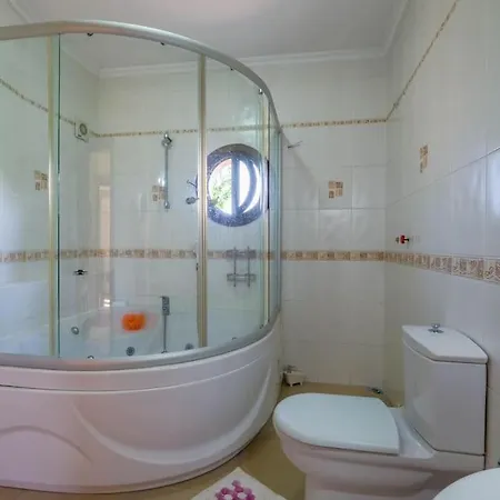 Sehzade 8 Kisilik 4*
