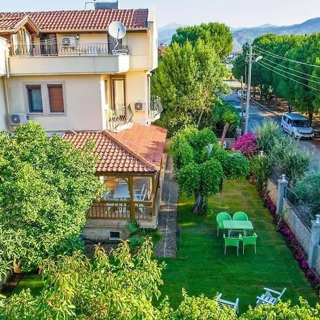 Sehzade 8 Kisilik Hotel 4*